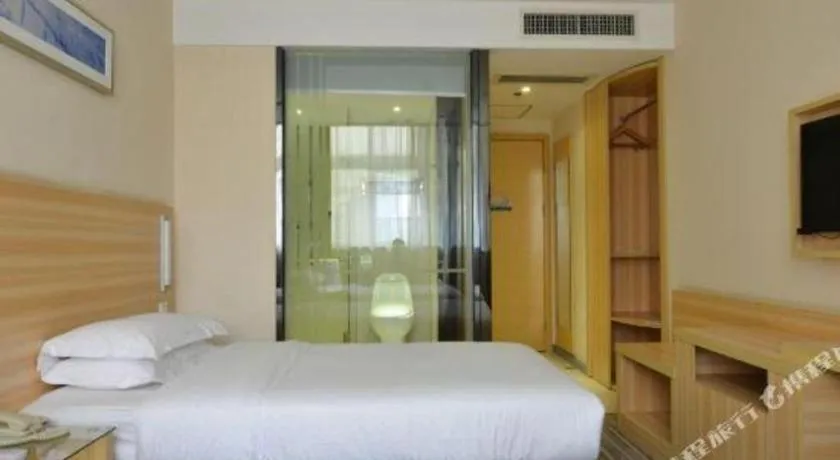 Bed in City Comfort Inn Wuhan Guanggu Finance Port