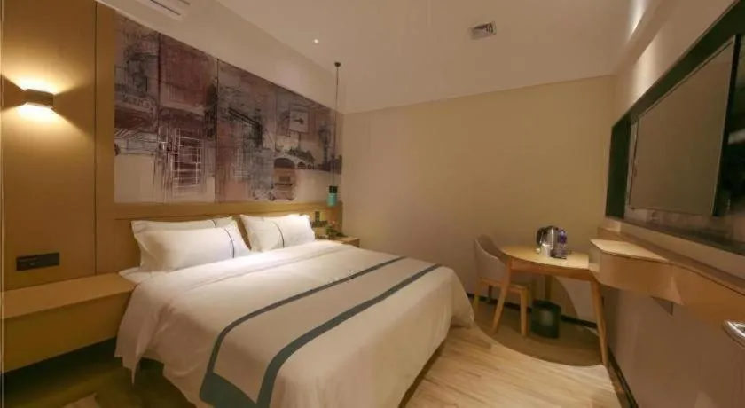 Bed in City Comfort Inn Dongguan Tangxia Garden Street