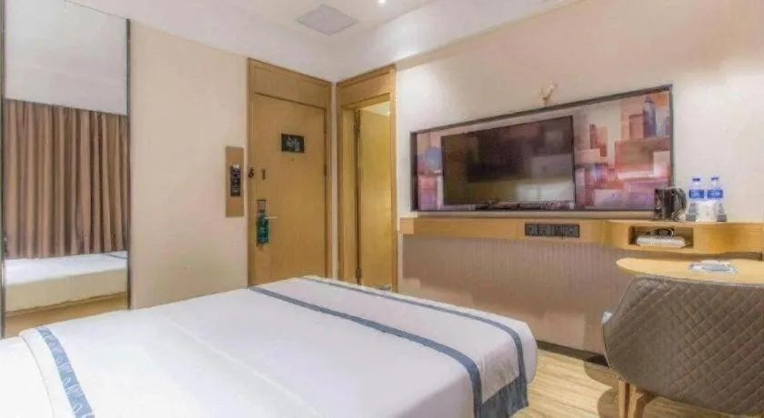 Bed in City Comfort Inn Liuzhou Wuling Liutai Road
