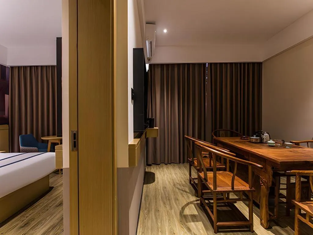 Bed in City Comfort Inn Liuzhou Wuling Liutai Road