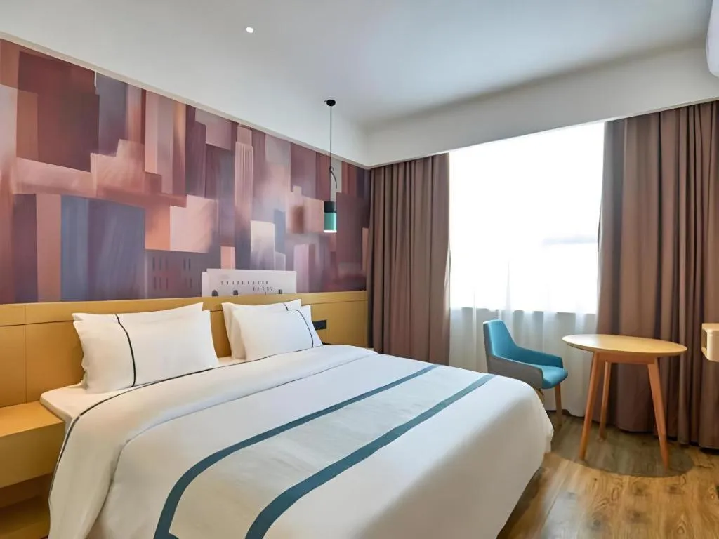 Bed in City Comfort Inn Liuzhou Wuling Liutai Road