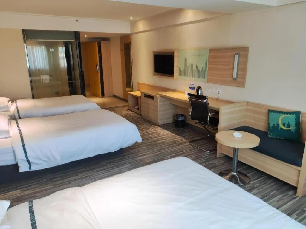 Bed in City Comfort Inn Changsha Yuelu Mountain Hunan University Central South University