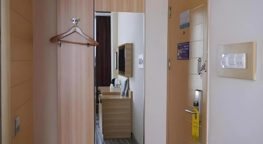 City Comfort Inn Hechi Yizhou Bus Terminal