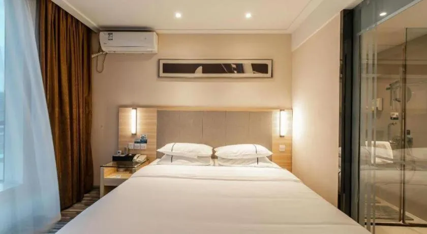 Bed in City Comfort Inn Hechi Yizhou Bus Terminal