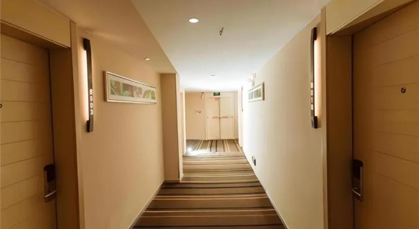 City Comfort Inn Hechi Yizhou Bus Terminal