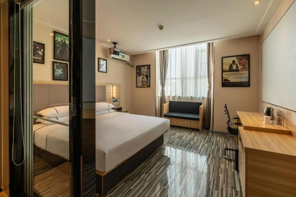 Bed in City Comfort Inn Hechi Yizhou Bus Terminal