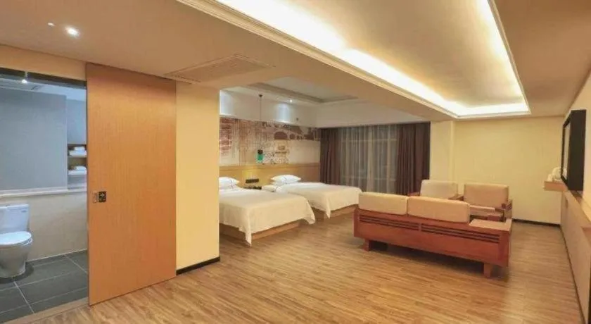 Bed in City Comfort Inn Huizhou Longmen