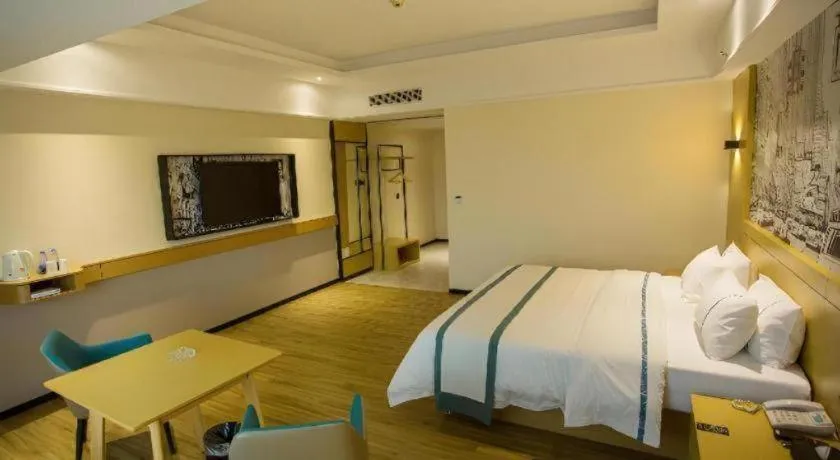 Bed in City Comfort Inn Huizhou Longmen