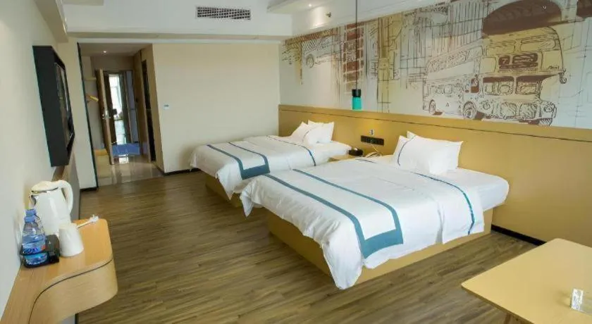 Bed in City Comfort Inn Huizhou Longmen