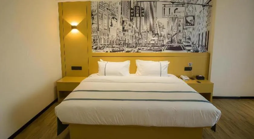 Bed in City Comfort Inn Huizhou Longmen