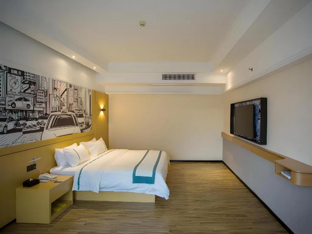 Bed in City Comfort Inn Huizhou Longmen