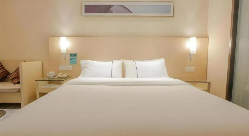 Bed in City Comfort Inn Nanning Dancun Road