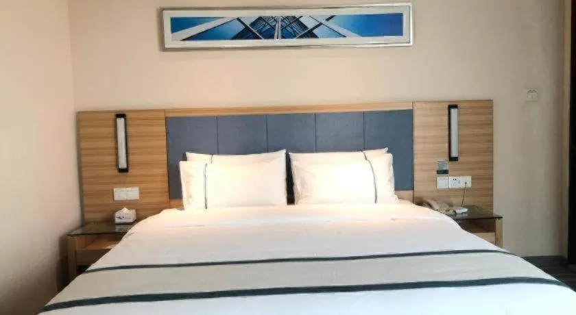 Bed in City Comfort Inn Chengdu Hongpailou Wuhou Avenue Metro Station