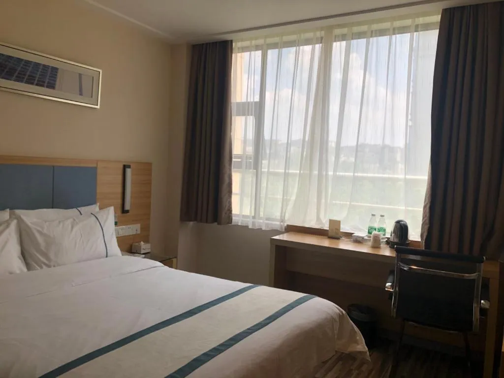 Bed in City Comfort Inn Chengdu Hongpailou Wuhou Avenue Metro Station