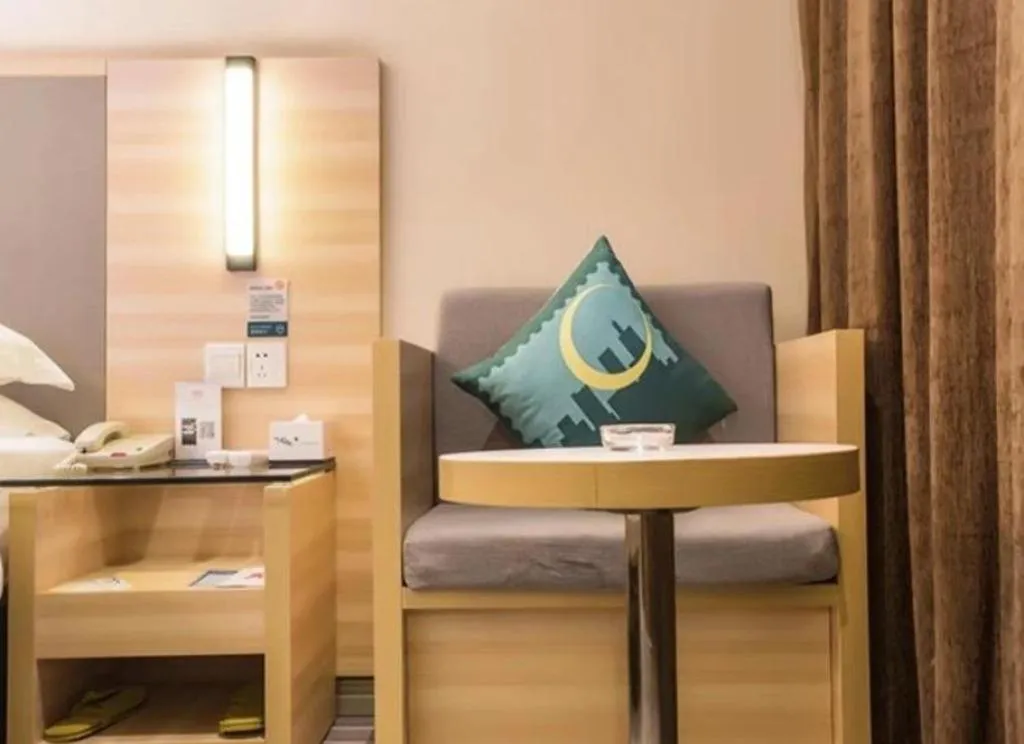 Bed in City Comfort Inn Chengdu Hongpailou Wuhou Avenue Metro Station