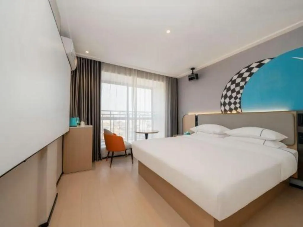 Bed in City Comfort Inn Guilin North High Speed Railway Station Square