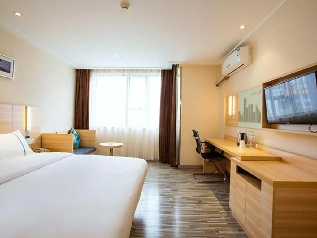 Bed in City Comfort Inn Guilin Jiatianxia Square International Conferences & Exhibition Center