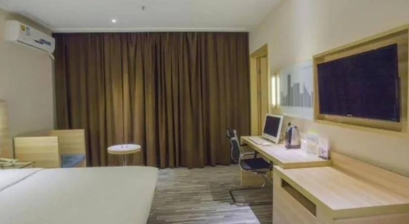 Bed in City Comfort Inn Hechi Bama Shouxiang Avenue