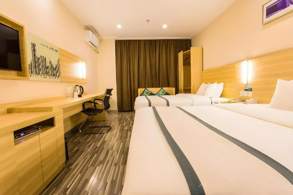 Bed in City Comfort Inn Chongzuo Youyi Avenue
