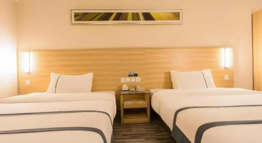 Bed in City Comfort Inn Chongzuo Youyi Avenue