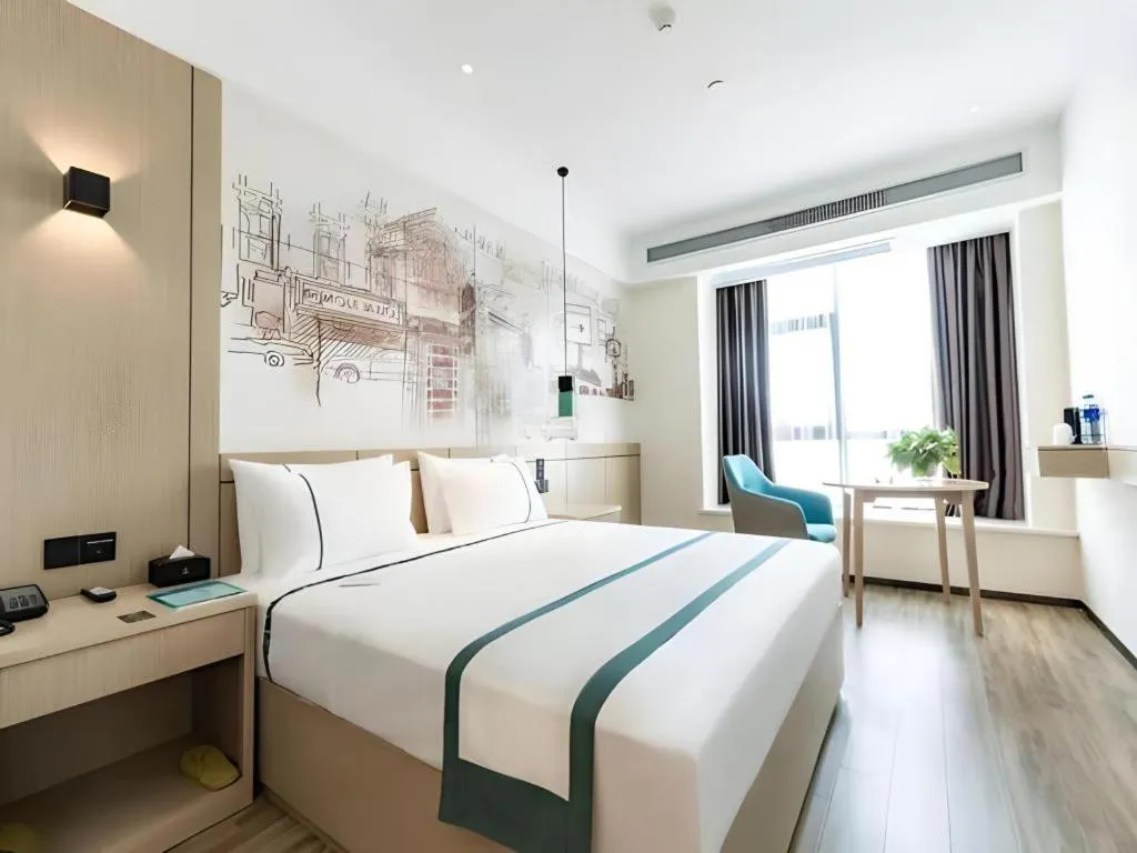 Bed in City Comfort Inn Hefei Mingzhu Square Fanhua Avenue