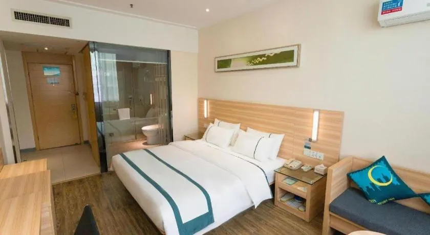 Bed in City Comfort Inn Wuhan Zoo Guobo Maying Road Metro Station