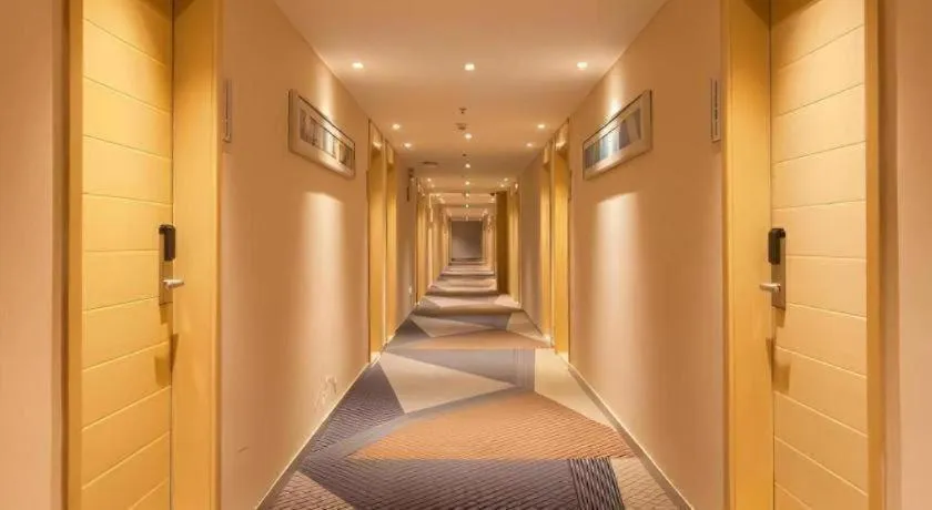 City Comfort Inn Wuhan Zoo Guobo Maying Road Metro Station