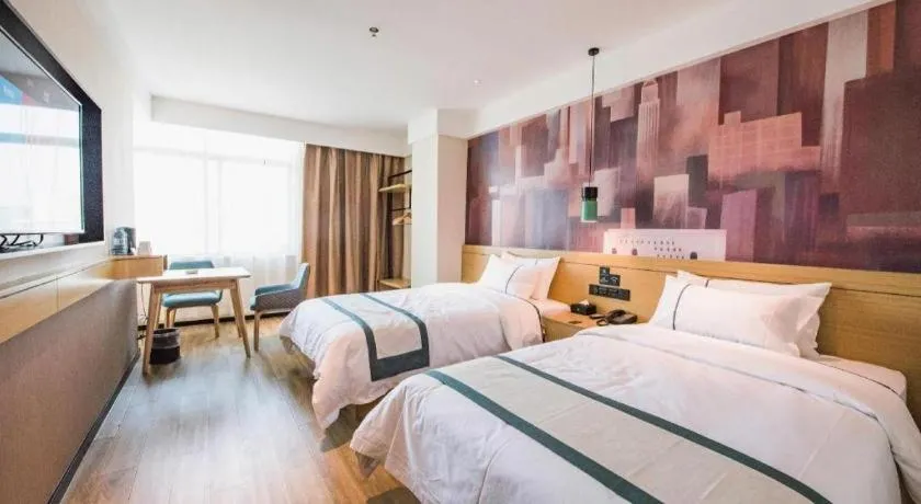 Bed in City Comfort Inn Shanwei Luhe