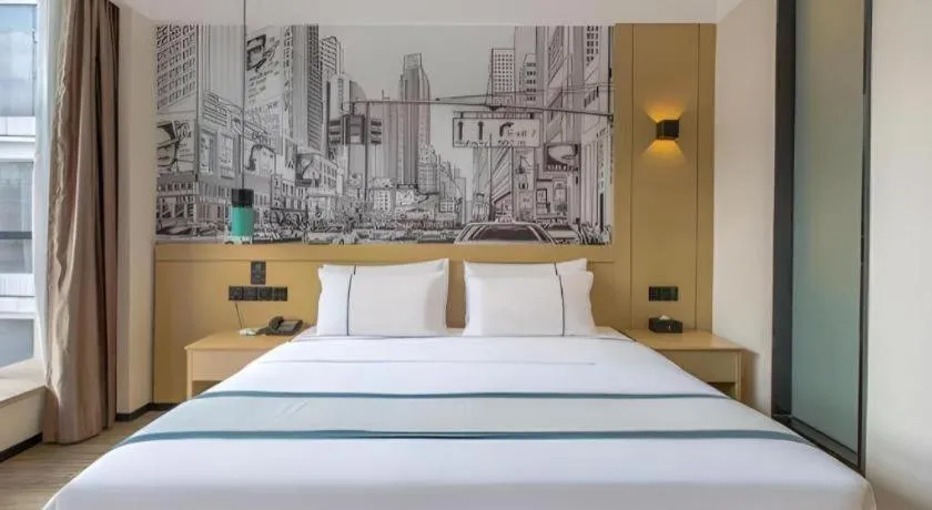 Bed in City Comfort Inn Shanwei Luhe