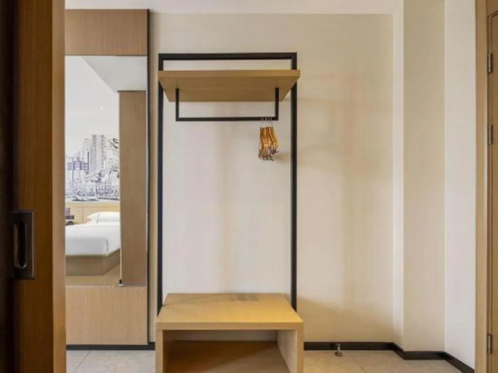 Bed in City Comfort Inn Shanwei Luhe