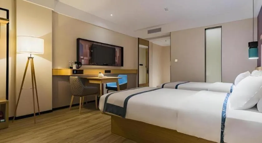 Bed in City Comfort Inn Shanwei Luhe