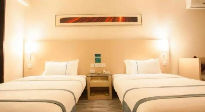 Bed in City Comfort Inn Nanning Zoo Metro Station