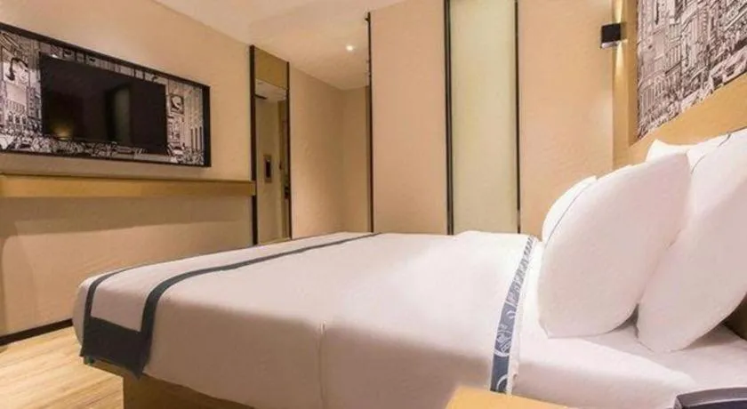 Bed in City Comfort Inn Nanning International Exhibition Jinhu Plaza