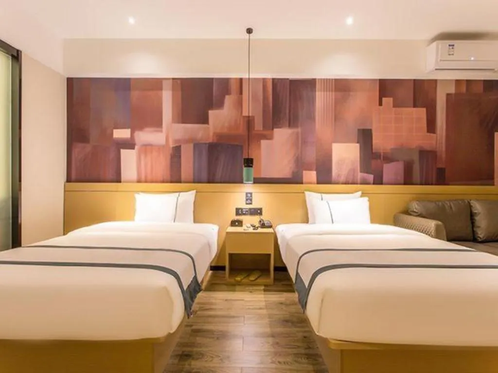 Bed in City Comfort Inn Nanning International Exhibition Jinhu Plaza