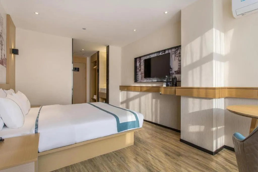 Bed in City Comfort Inn Nanning International Exhibition Jinhu Plaza