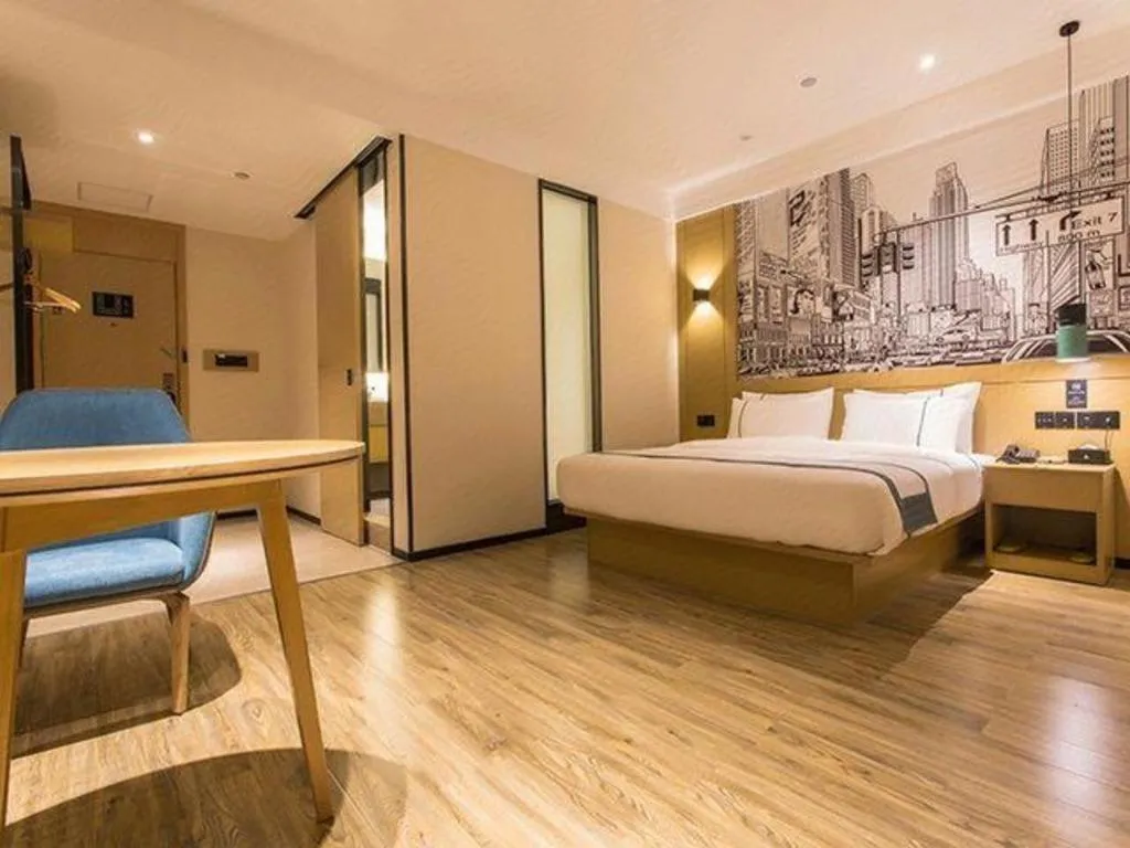 Bed in City Comfort Inn Nanning International Exhibition Jinhu Plaza