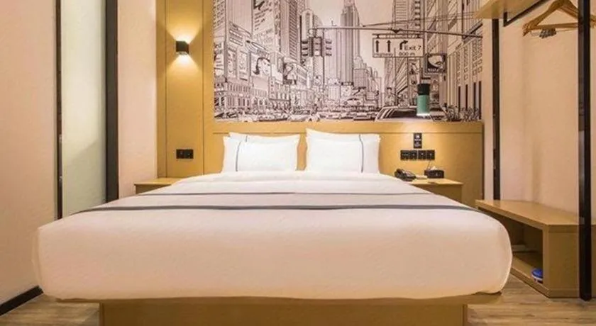 Bed in City Comfort Inn Nanning International Exhibition Jinhu Plaza