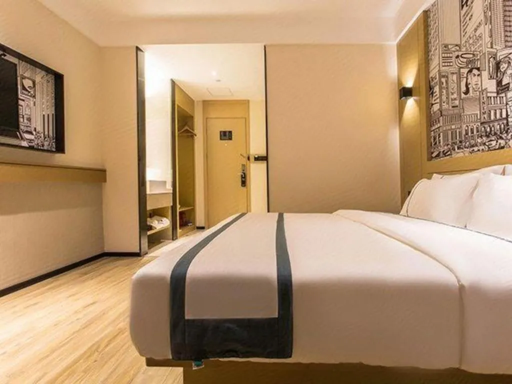 Bed in City Comfort Inn Nanning International Exhibition Jinhu Plaza