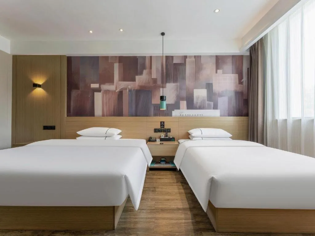 Bed in City Comfort Inn Suizhou Bingzi Wanda