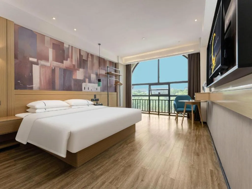 Bed in City Comfort Inn Suizhou Bingzi Wanda