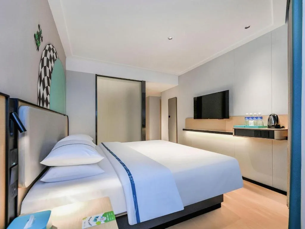 Bed in City Comfort Inn Chongqing Shiqiao Plaza Metro Station