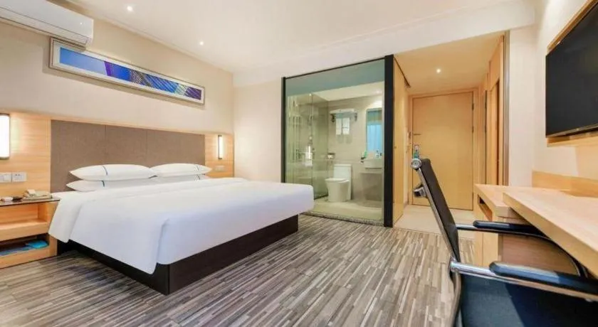 Bed in City Comfort Inn Chongqing Shiqiao Plaza Metro Station