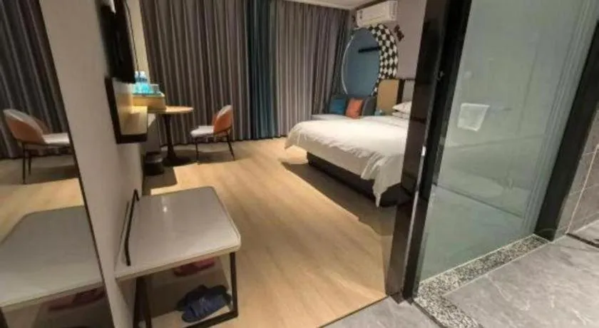 Bed in City Comfort Inn Chongqing Shiqiao Plaza Metro Station