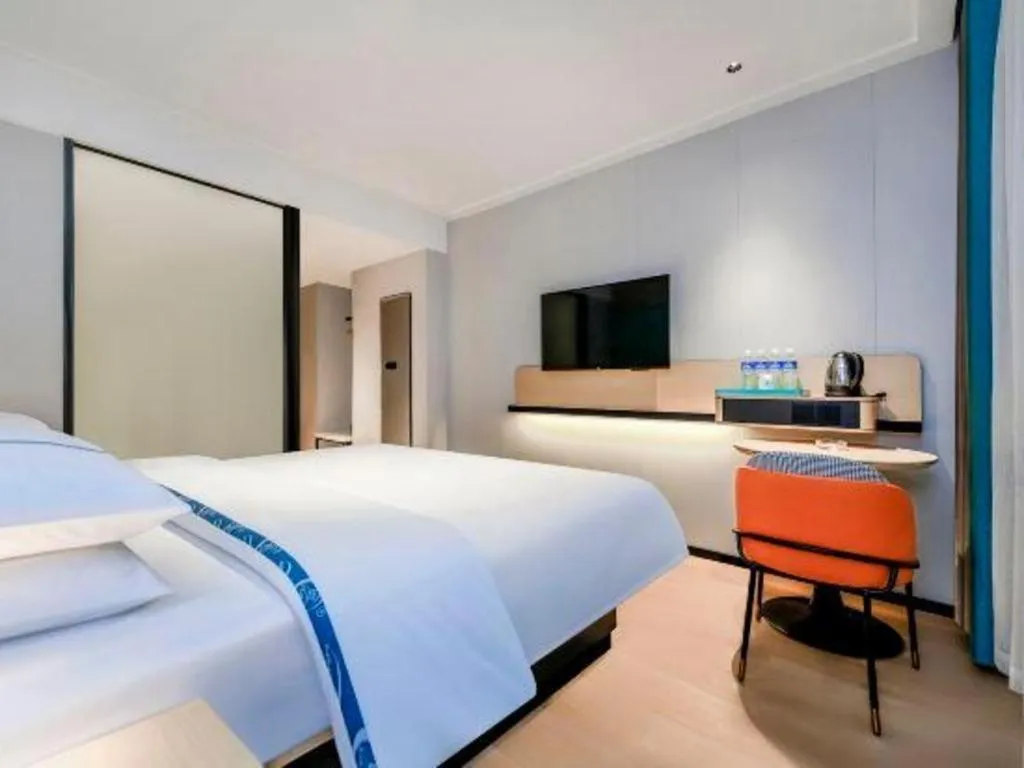 Bed in City Comfort Inn Chongqing Shiqiao Plaza Metro Station