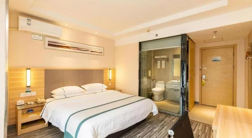 Bed in City Comfort Inn Chongqing Daping Shidai Tianjie