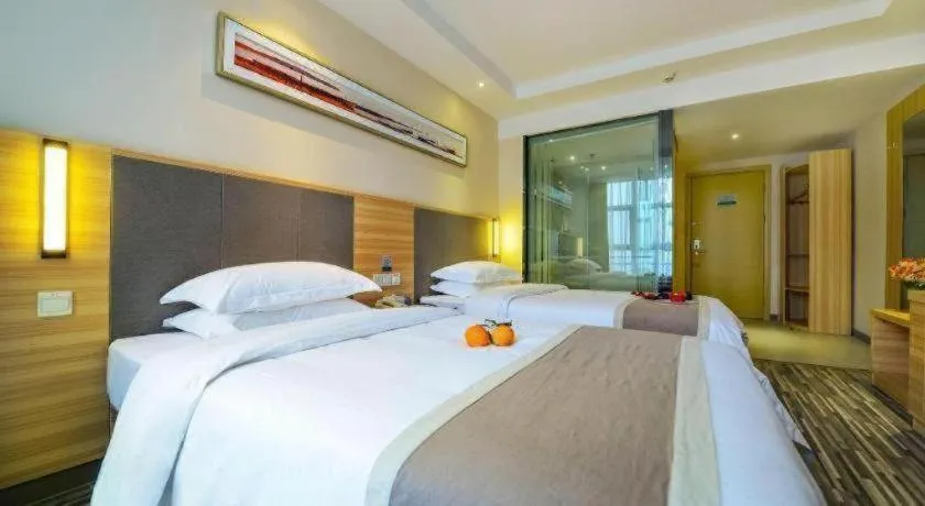 Bed in City Comfort Inn Chongqing Daping Shidai Tianjie