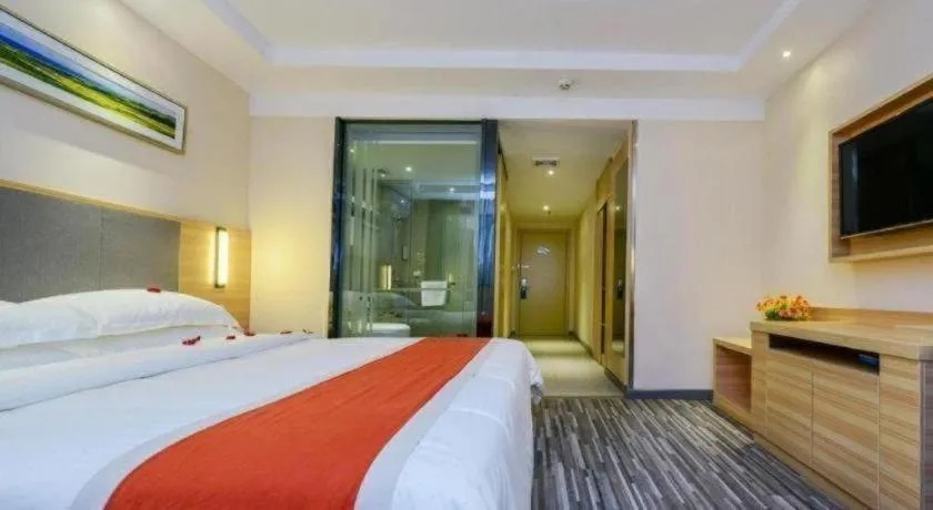 Bed in City Comfort Inn Chongqing Daping Shidai Tianjie