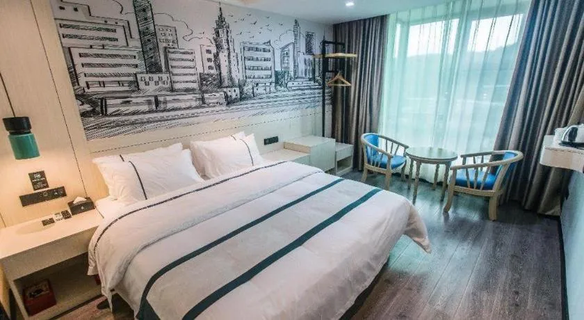 Bed in City Comfort Inn Shaoguan High-speed Railway Station Xilian Examination Center