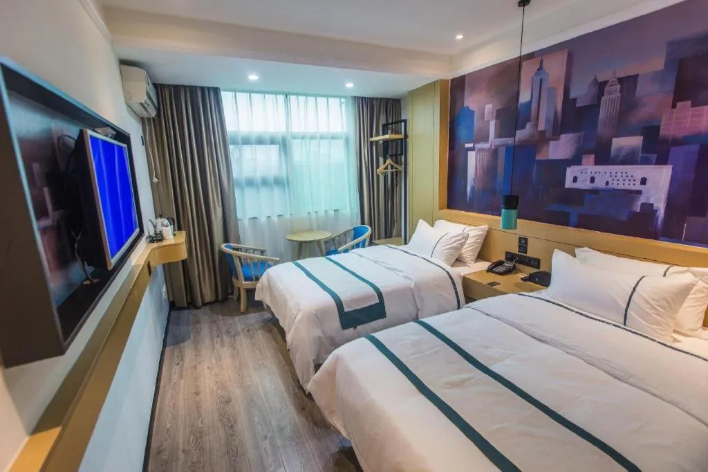Bed in City Comfort Inn Shaoguan High-speed Railway Station Xilian Examination Center