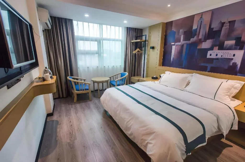 Bed in City Comfort Inn Shaoguan High-speed Railway Station Xilian Examination Center